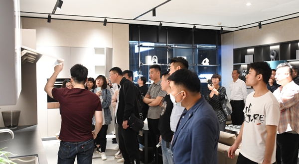 意利宝家居大商战略发布招商会圆满落幕！