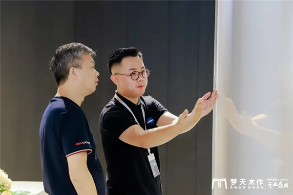 山海之城 美好启幕丨梦天木作·乐清旗舰店盛装开业 山海之城 美好启幕丨梦天木作·乐清旗舰店盛装开业