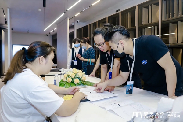 山海之城 美好启幕丨梦天木作·乐清旗舰店盛装开业 山海之城 美好启幕丨梦天木作·乐清旗舰店盛装开业
