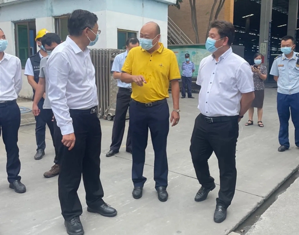 朗途瓷砖受政府高度重视及赞扬，高明区委、镇委领导一行莅临永航企业参观指导！