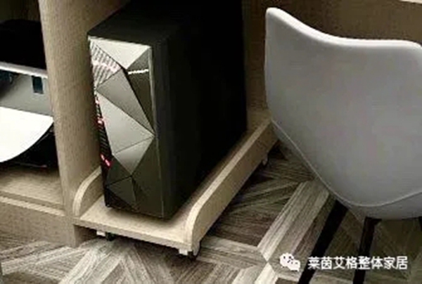 莱茵艾格全屋定制|200㎡绝美跃层,衣帽间这样设计