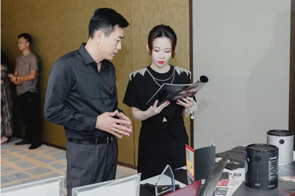 冠军品质|九球天后潘晓婷正式成为阿贝罗尼现代大师品牌形象大使！