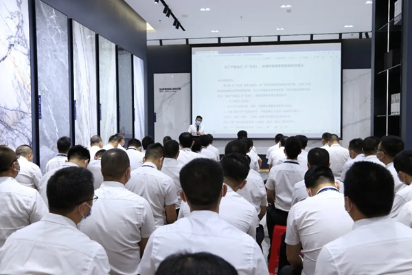 威尔斯陶瓷“瓷砖V课堂”小程序进入试运营阶段！
