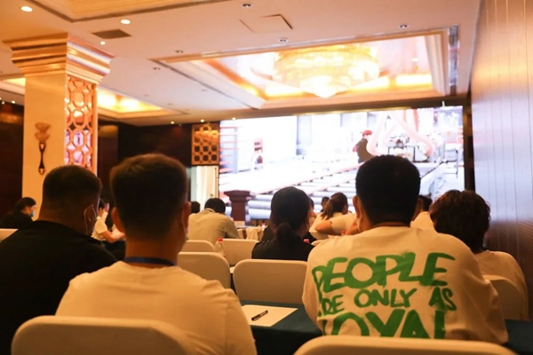 谋双赢 御未来丨望美门窗2021加盟商会议顺利召开