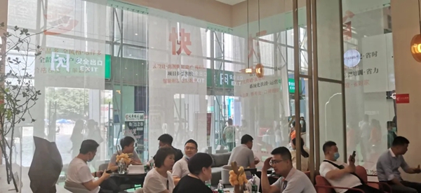 燃爆全场｜亚度家居再次闪耀2021成都家具展