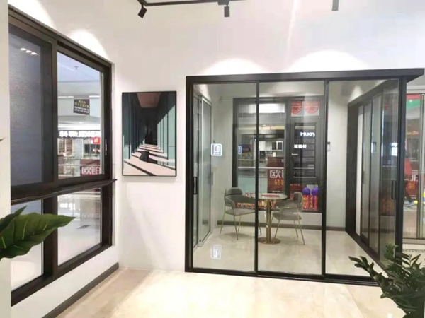 走市场，促发展丨星佰汇门窗董事长莅临江门专卖店参观指导