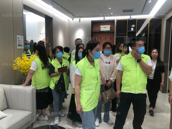 广千木门整木定制|新起点新机遇：“I5理想生活馆”迎首批经销商考察参观