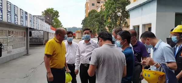 朗途瓷砖受政府高度重视及赞扬，高明区委、镇委领导一行莅临永航企业参观指导！