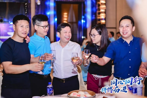金大入户门2021年新零售业务启动大会圆满落幕