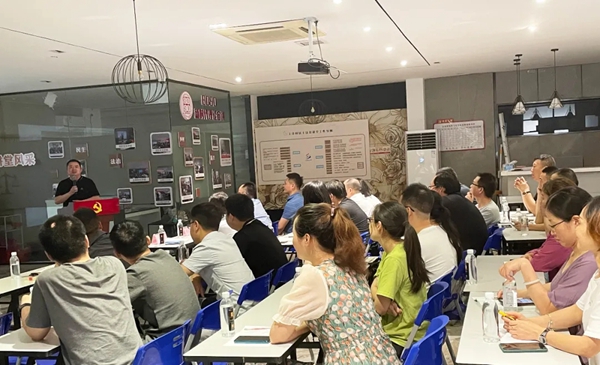 帕贝尼全屋定制智能家居 | 齐心协力·共创未来--2021年中总结大会圆满落幕！