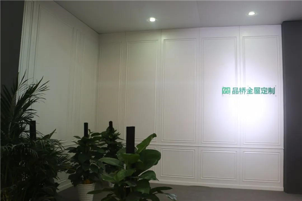 品桥T型木门丨家里为啥要安护墙板 品桥T型木门丨家里为啥要安护墙板