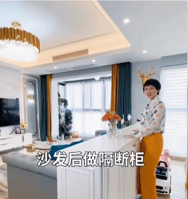 尚品宅配|封阳台做休闲区，装修完家人都懵了