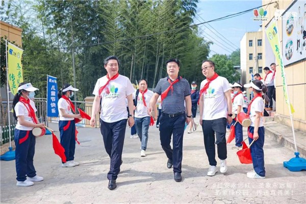 圣象集团绿校园公益活动走进“将军之县”红安 传递真善美 圣象集团绿校园公益活动走进“将军之县”红安 传递真善美