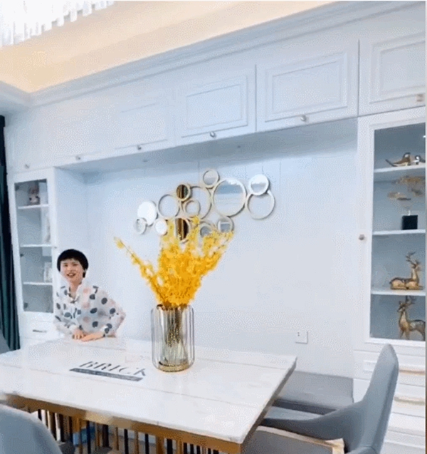 尚品宅配|封阳台做休闲区，装修完家人都懵了