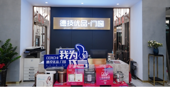 汽车行业转投800㎡人气店、90后美女创业连开三家店,他们凭的是什么?