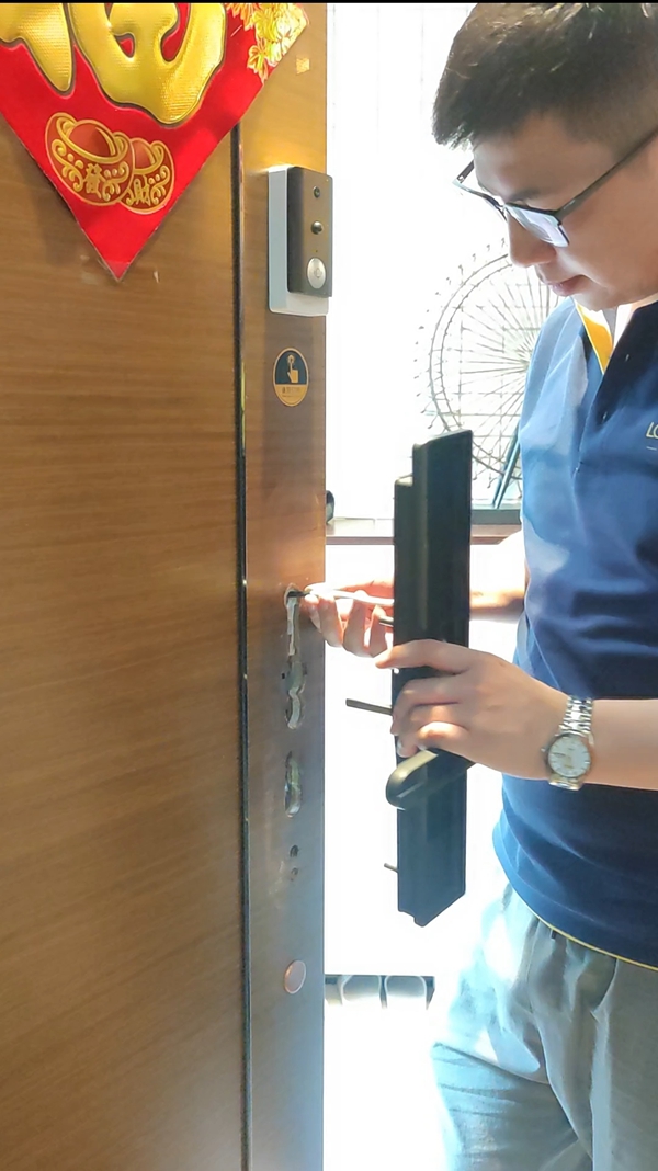 拔草|老人小孩都好用的智能锁:LOCKSIGA洛克思格A1测评