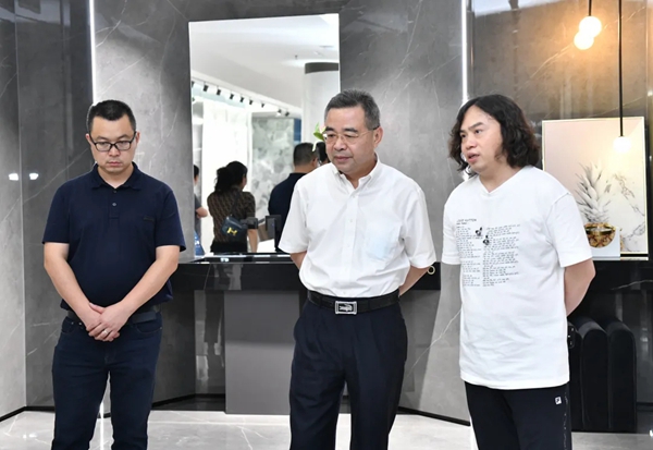 马可波罗陶瓷2021年中总裁峰会隆重举行