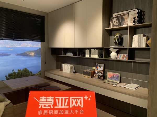 伊百丽轻奢定制李伟：用设计的5个力推动品牌战略升级