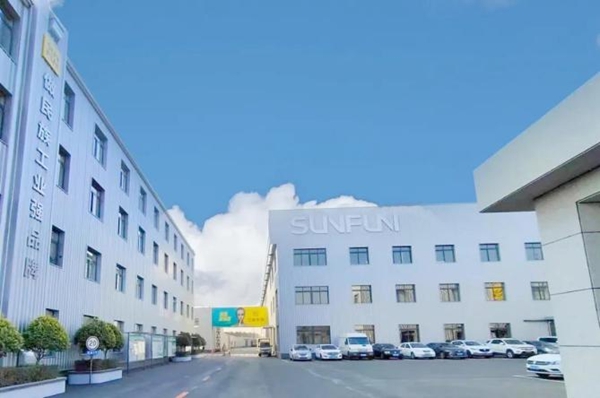 深厚家国情怀|三峰家居庆祝建党100周年