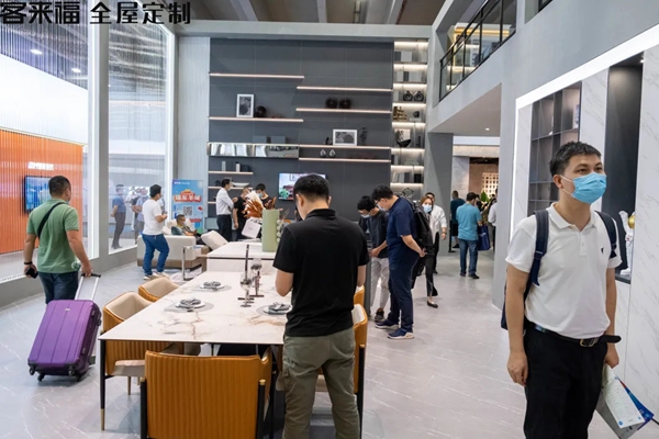 客来福全屋定制闪耀广州建博展，用实力和魅力征服全场！