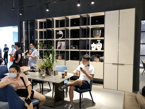 2021中国建博会（广州）丨箭牌家居定制刘克平：以商育商，保姆式帮扶