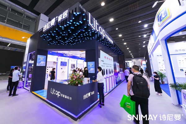 直击展会首日▏诗尼曼全屋定制四馆齐发,C位出圈建博会!