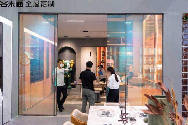 客来福全屋定制全新姿态亮相广州，人气爆棚！