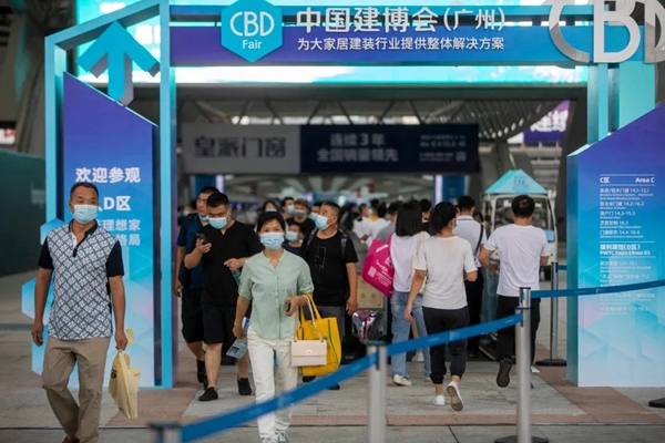 RARA 2021全系新品引领建博会风潮，国际知名设计大咖黄志达先生莅临RARA展位参观！