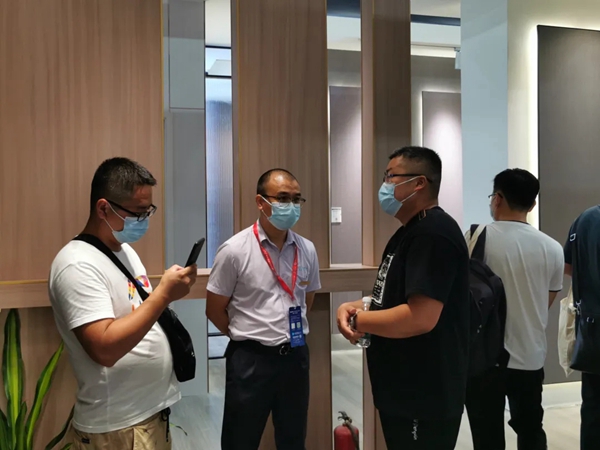 2021中国建博会（广州）｜红棉花板材带你一起耀动超感饰界