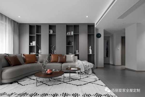 佰丽爱家全屋定制|140平米现代风4室，利用柜体打造极简空间