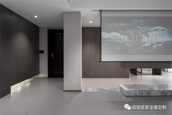 佰丽爱家全屋定制|140平米现代风4室，利用柜体打造极简空间