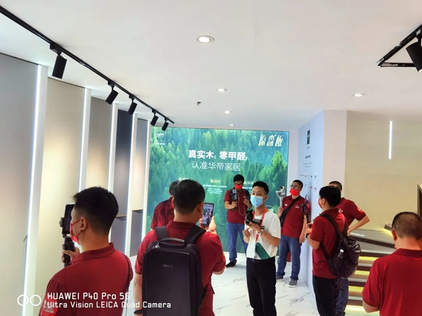 时尚玩出味|华帝家居惊艳亮相第23届建博会 时尚玩出味|华帝家居惊艳亮相第23届建博会