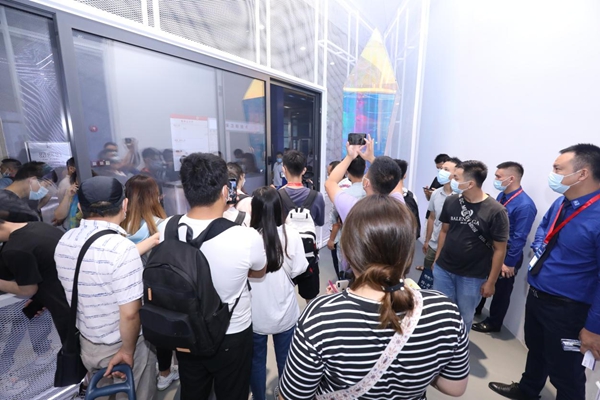 门窗先看大品牌！皇派门窗震撼登陆中国建博会（广州）