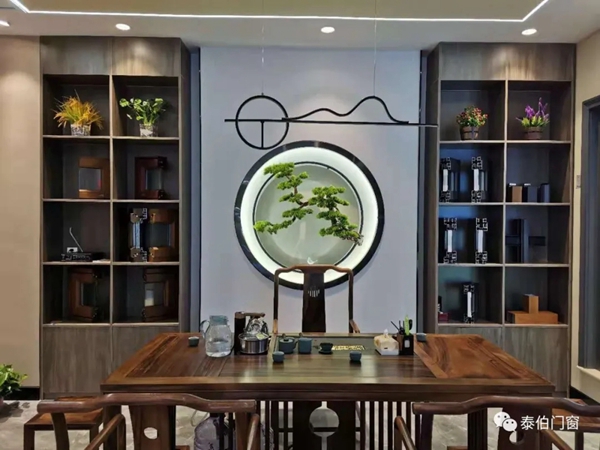 泰伯门窗：带您走进我们的红星“泰伯”直营店