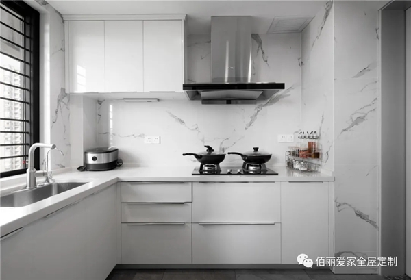 佰丽爱家全屋定制|120㎡现代轻奢风3居室，空间干净利落！