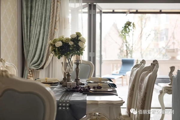 佰丽爱家全屋定制|190㎡美式新古典风格3居室，将美式元素融入现代古典风格