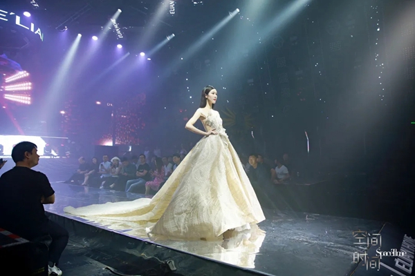 【聚焦】伊恋全屋定制“空间X时间”生活边界秀暨宽窄智家品牌发布会