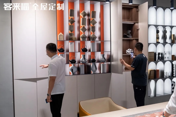 客来福全屋定制实力抢镜，引爆展会新高潮