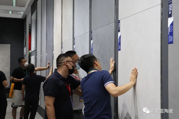 嘉尼亚陶瓷潭洲展展会盛况回顾！