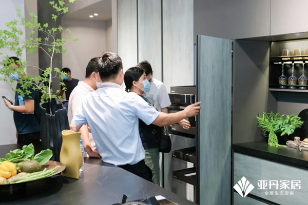 广州建博会 | 圆满收官，亚丹再创佳绩，载誉前行！