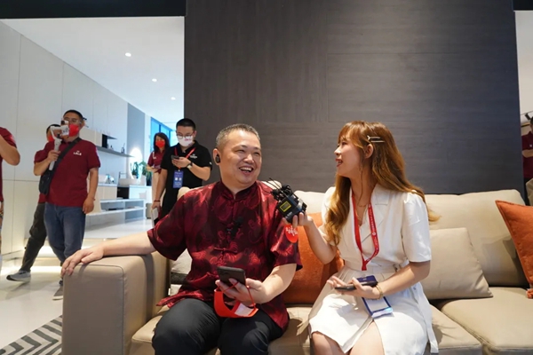 展会|伊恋全屋定制品牌风采闪耀绽放，盛迎全球“追梦者”