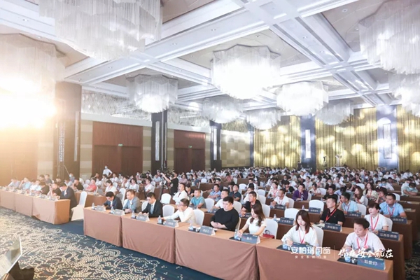 安柏瑞门窗21届战略合作伙伴峰会暨成品交付发布会圆满成功