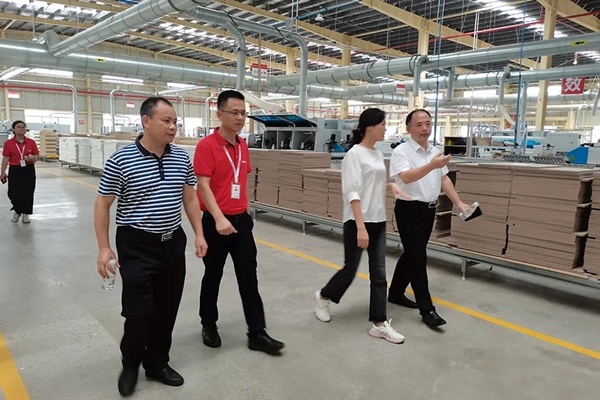邵武市市长郭绯红同志莅临大诚世纪集成家居有限公司参观考察 | 大诚世纪家居