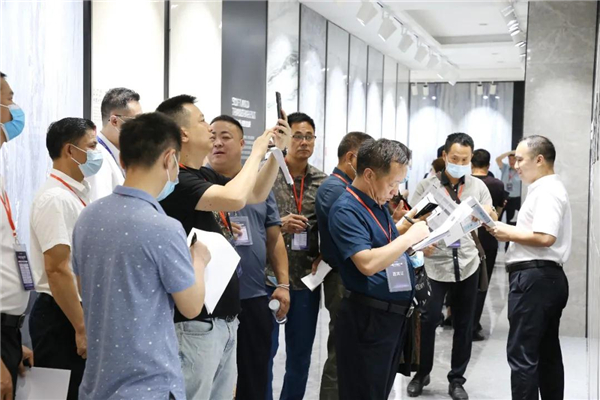 宏宇陶瓷2021年核心经销商营销峰会召开