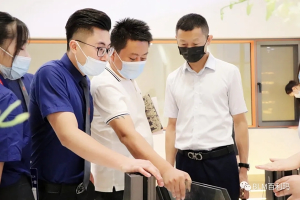 百利玛门窗斩获两项重磅殊荣 引众媒体高度关注