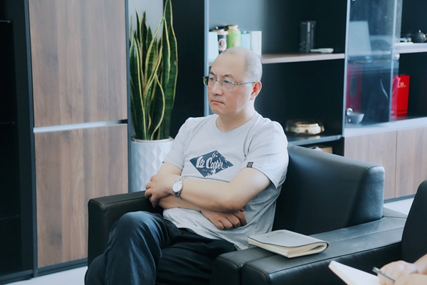 西大门软装黄刚：打好上市这张牌 让品牌迅速成熟