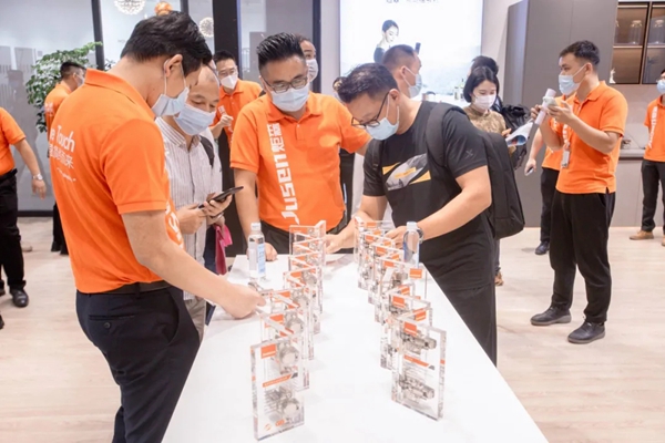 炬森五金携全品类引爆广州建博会