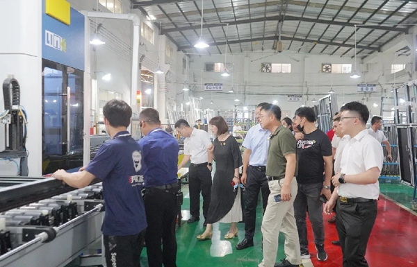 深化共促 共谋发展|中欧节能门窗产业发展联盟考察团莅临伊盾门窗参观交流