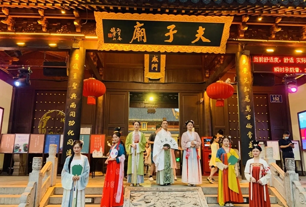 快乐工作·认真生活丨2021米兰壁纸·墙布·窗帘南京游圆满结束 快乐工作·认真生活丨2021米兰壁纸·墙布·窗帘南京游圆满结束