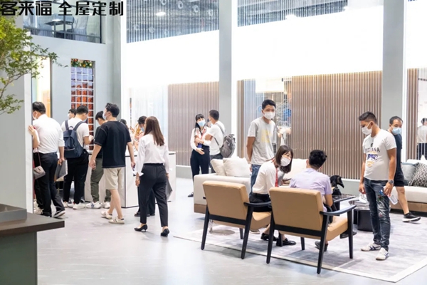 客来福全屋定制全新姿态亮相广州，人气爆棚！